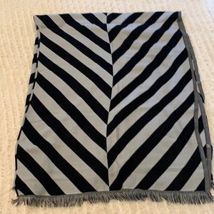 Lululemon poncho